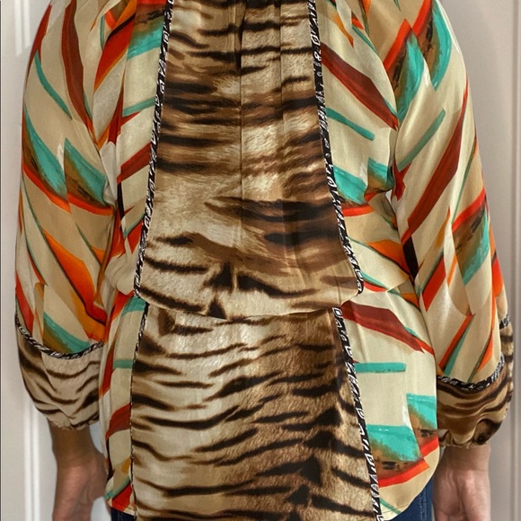 Calvin Klein 2-Toned Zebra Print Top - Picture 2 of 6